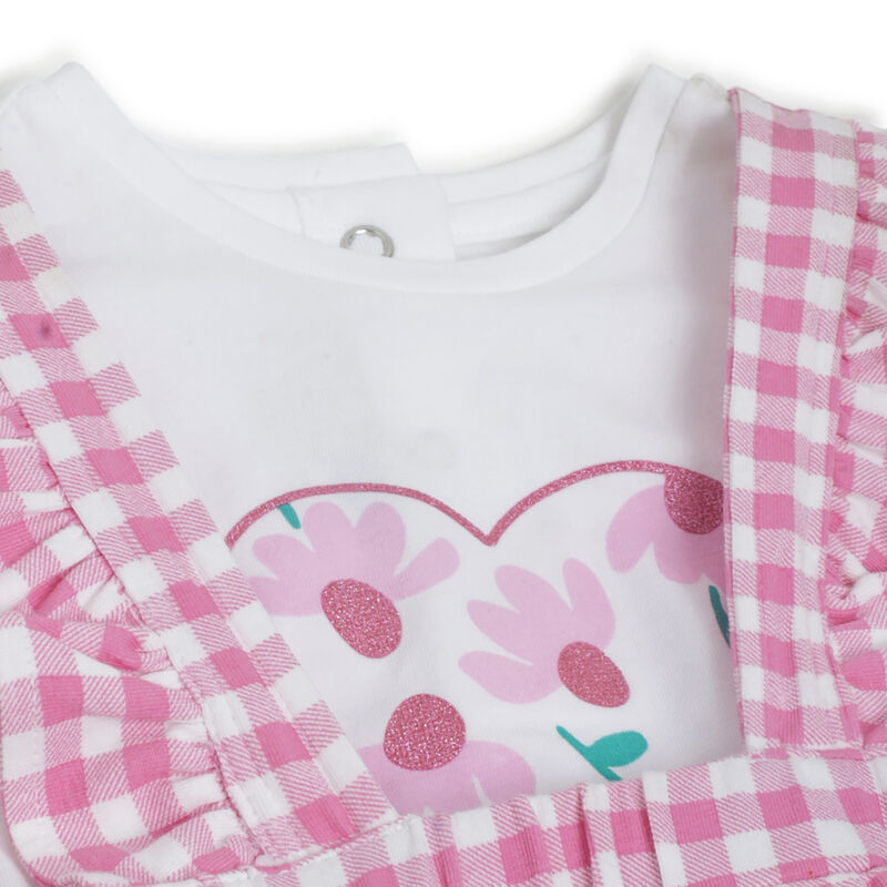 Girls White T-shirt with Short Pants image number 4